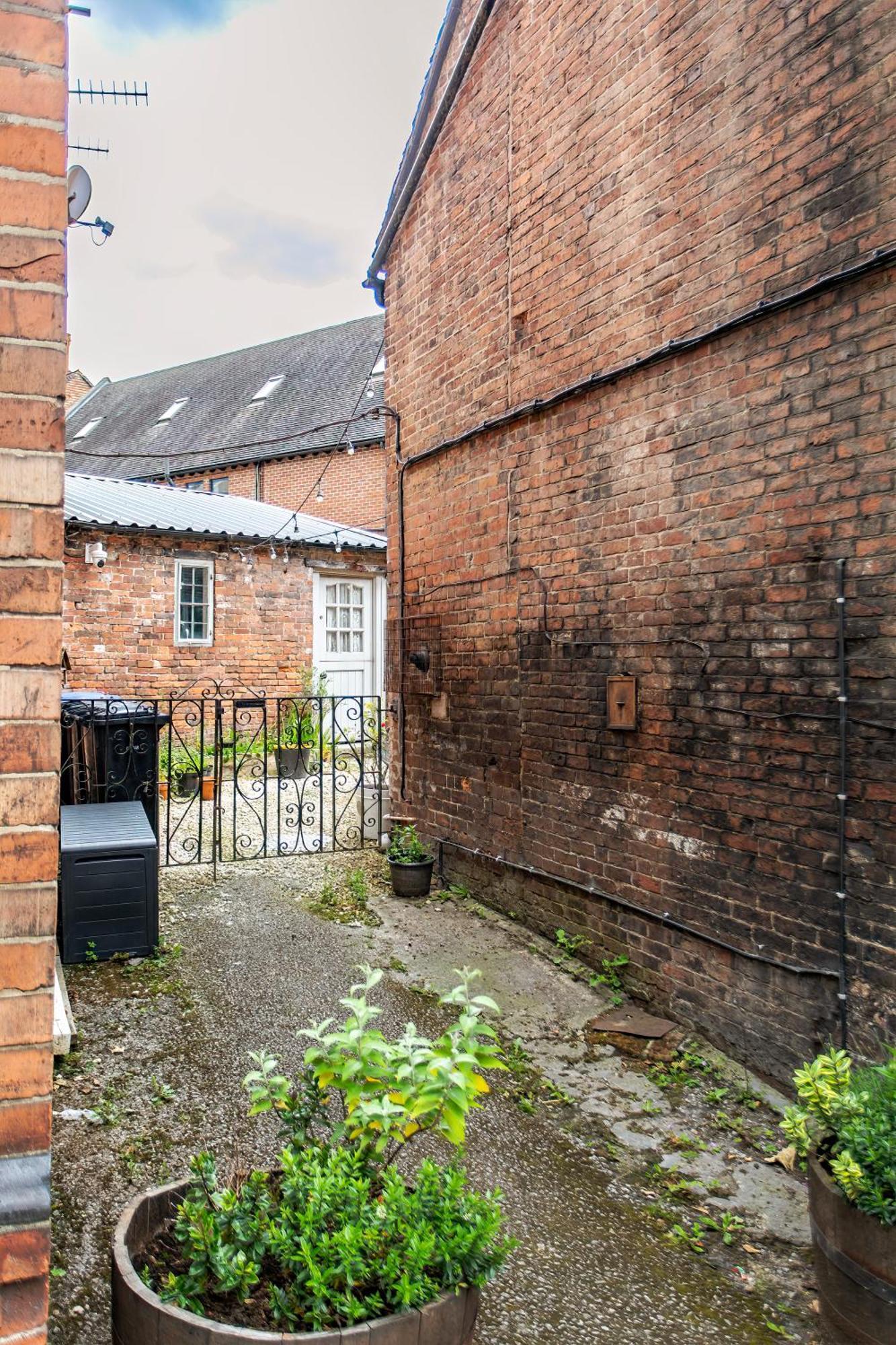 Stunning Ashbourne Town Centre Cottage Near Alton Towers Peak District Derbyshire Ashbourne (Derbyshire) Exterior foto